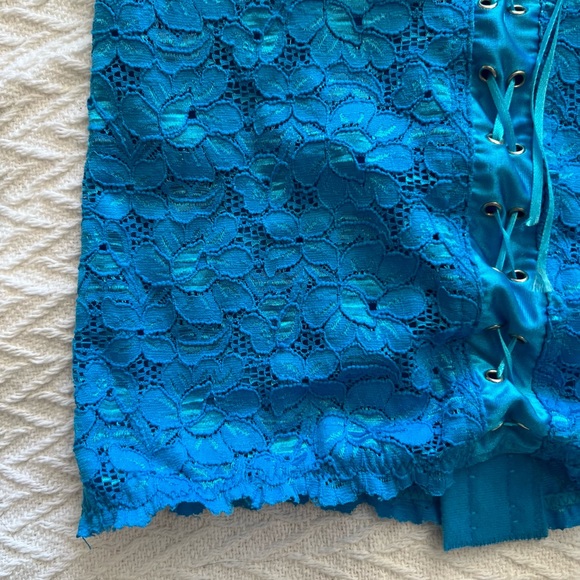 Amazing y2k lace up corset top size medium - Picture 5 of 7